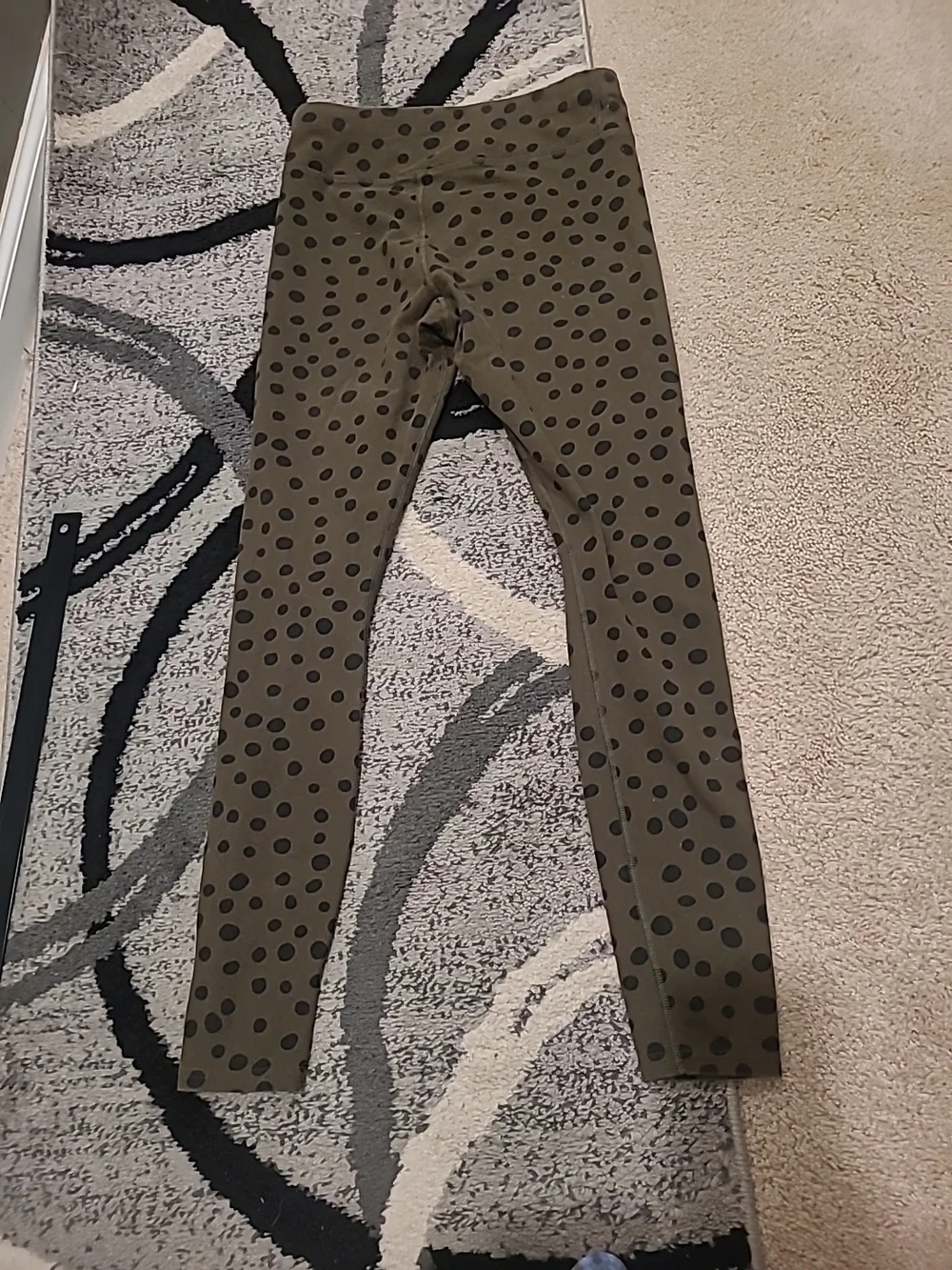 Pact organic cotton blend Olive cheetah print leggings Medium - Picture 8 of 9